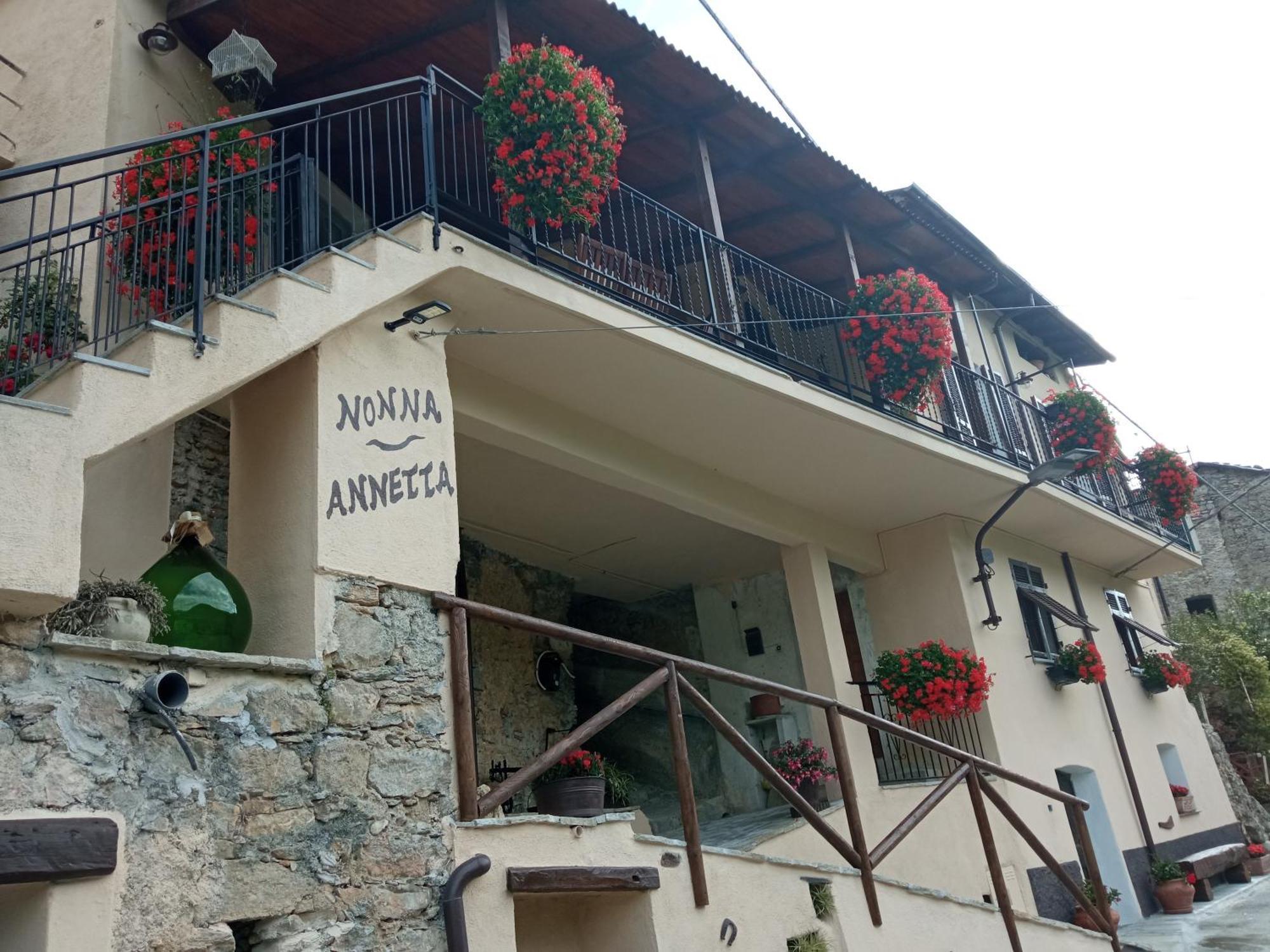 Agriturismo U'Spigu Nonna Annetta Nasino Esterno foto
